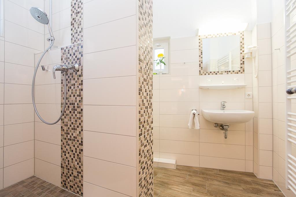 Hotel Bellevue Лауенбург Стая снимка
