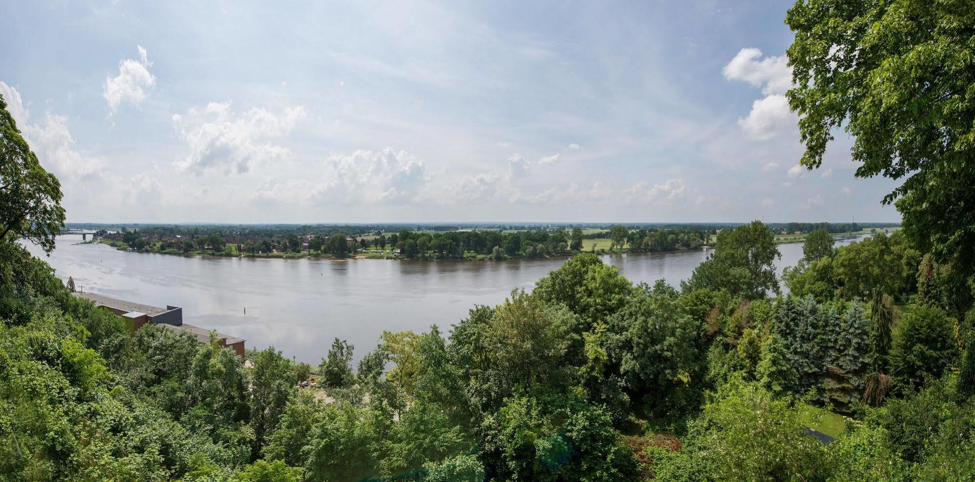 Hotel Bellevue Лауенбург Екстериор снимка